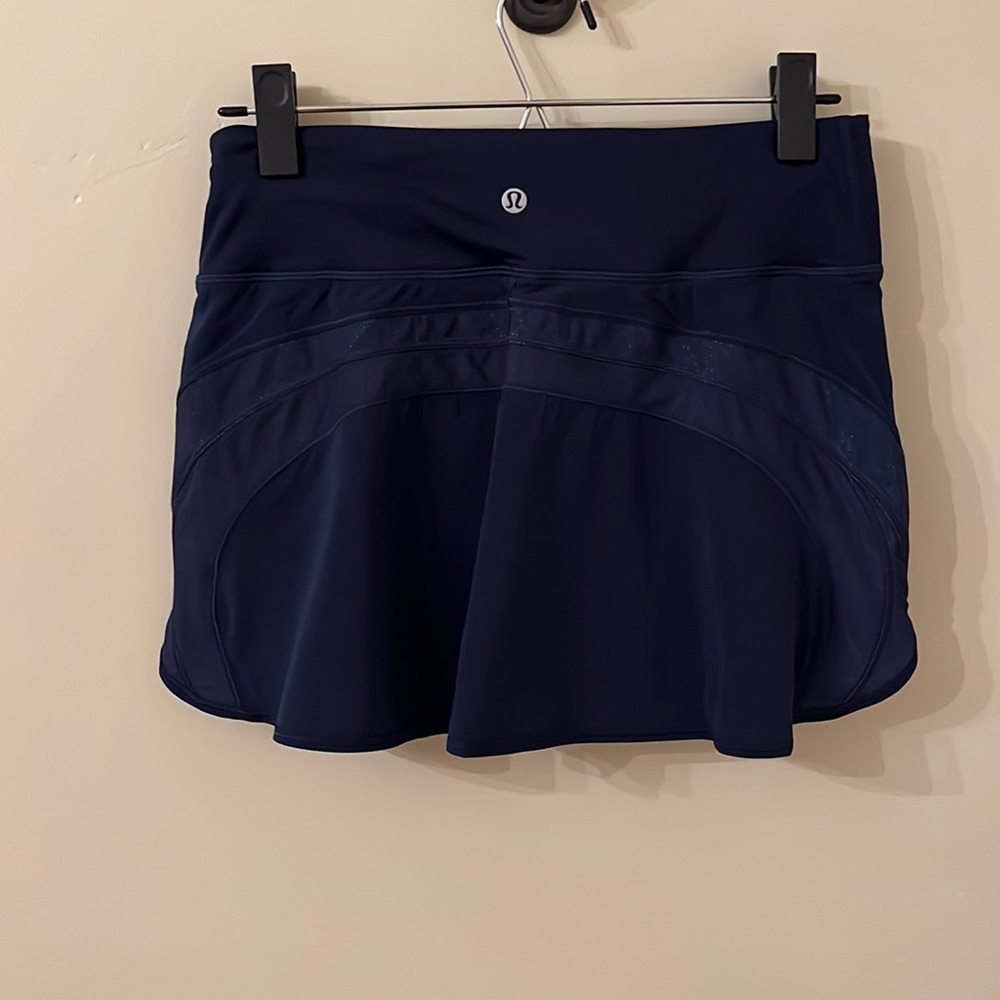 Lululemon skirt - size 4
